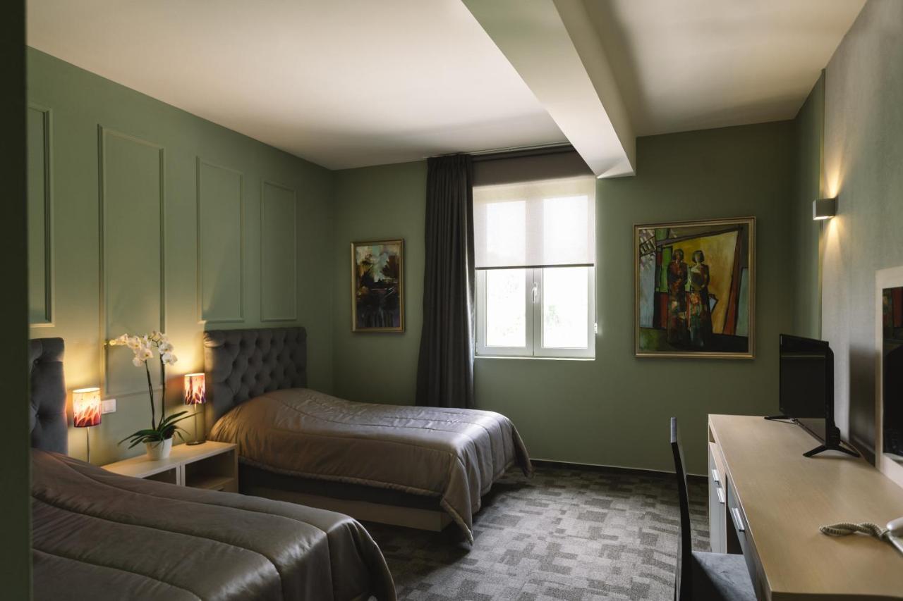 Romantique Veles Hotel Экстерьер фото